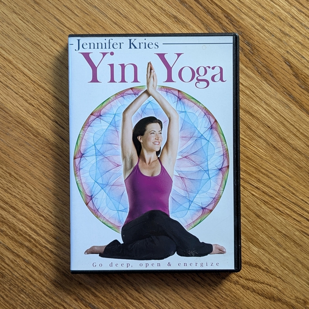 Jennifer Kries: Yin Yoga Exercise DVD